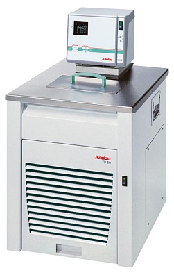 Охлаждающий циркуляционный термостат Julabo HighTech FPW50-HE